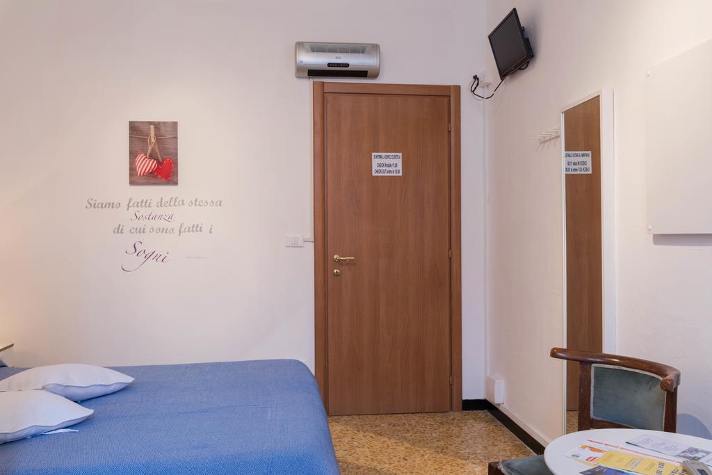 Ensemble Rooms Di Vayadu Alassio Exterior photo